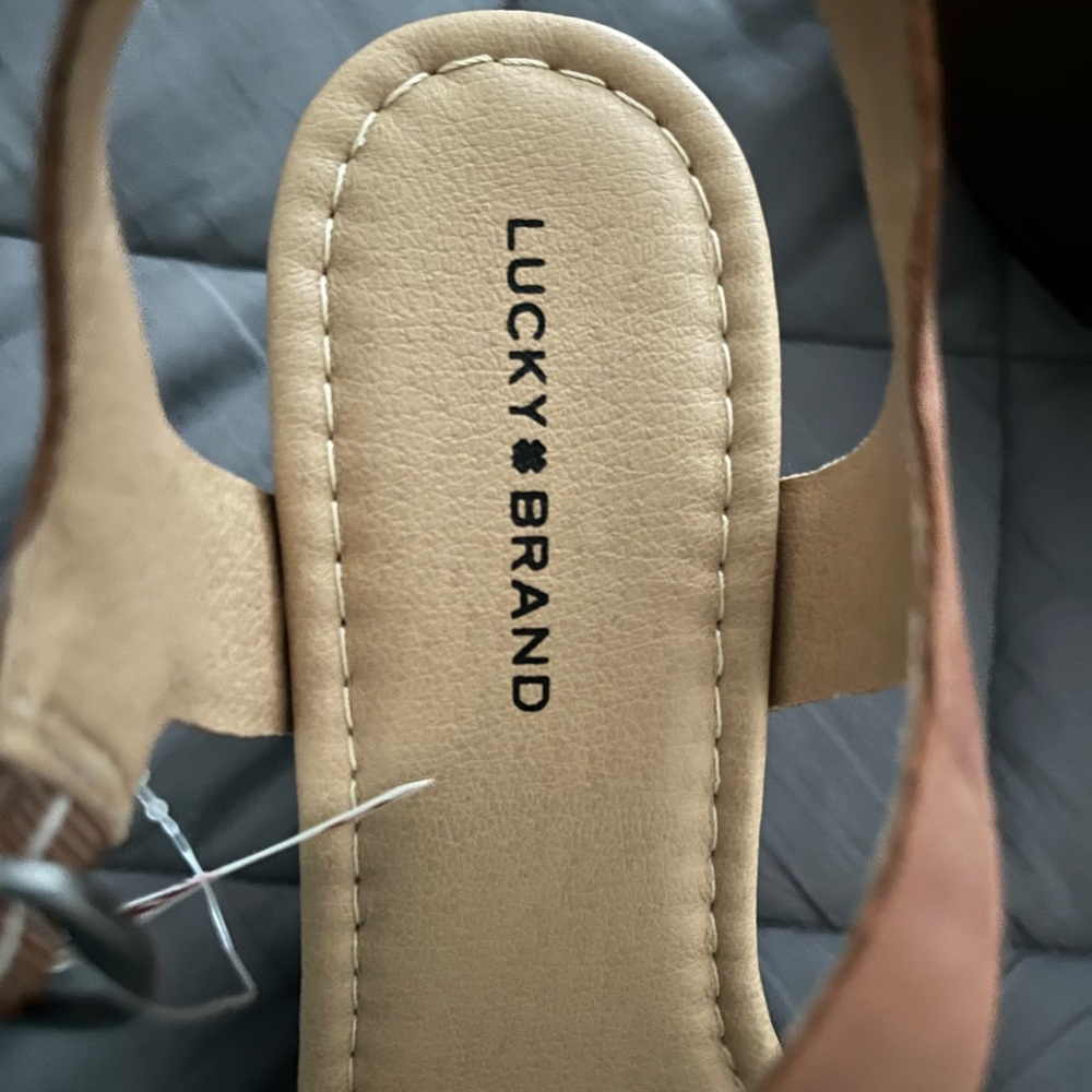 Lucky Brand Leather Cognac Sandals - Picture 4 of 5